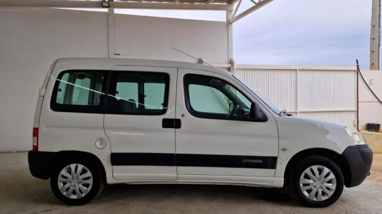 Citroen berlingo blanco 5 puertas  de segunda mano - citroën berlingo  furgon 2008 /