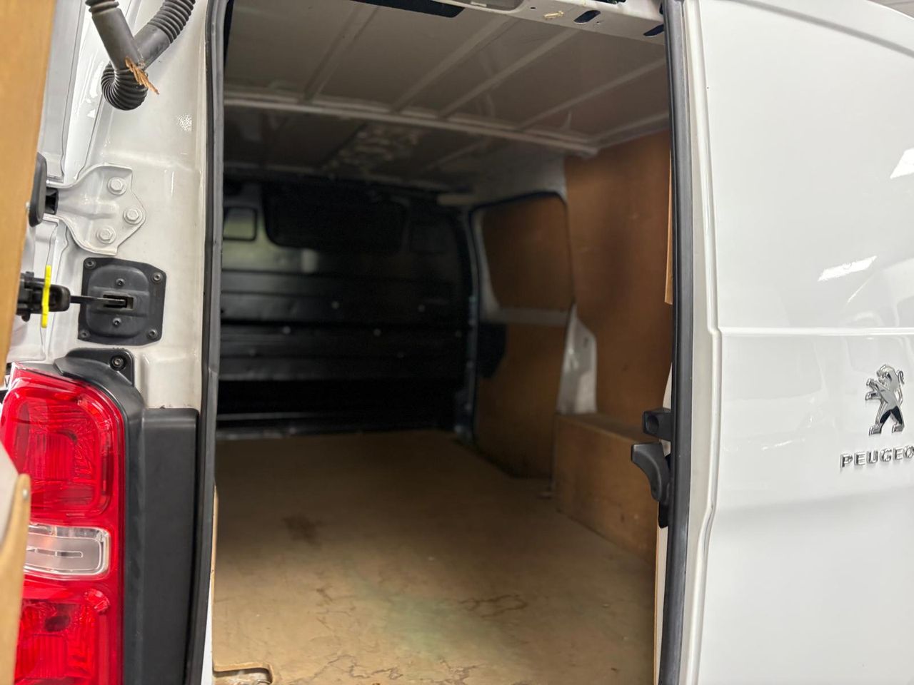Peugeot Expert PRO larga XL 1.5 BLUEHDI 100 LONG - foto 19