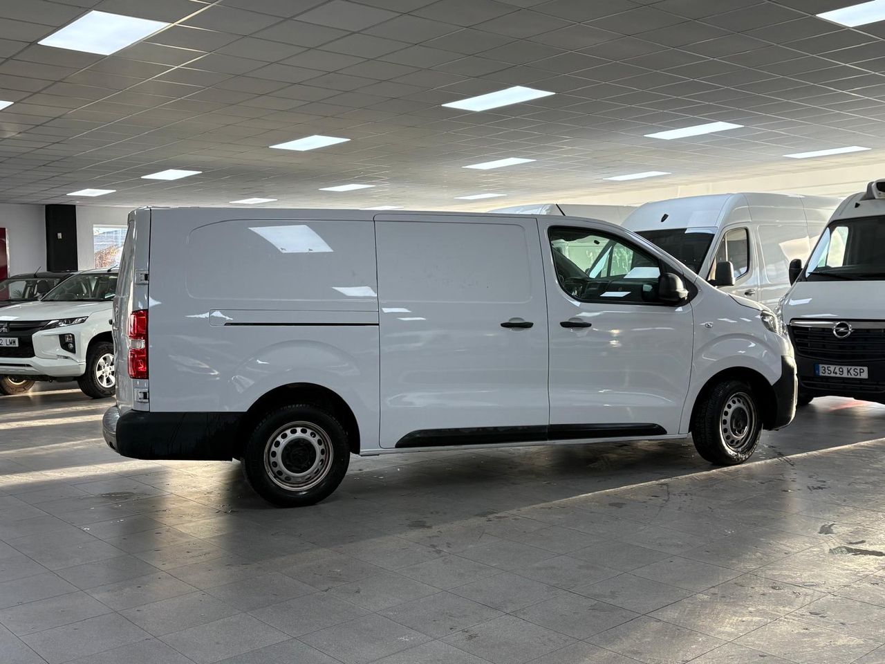 Peugeot Expert PRO larga XL 1.5 BLUEHDI 100 LONG - foto 3