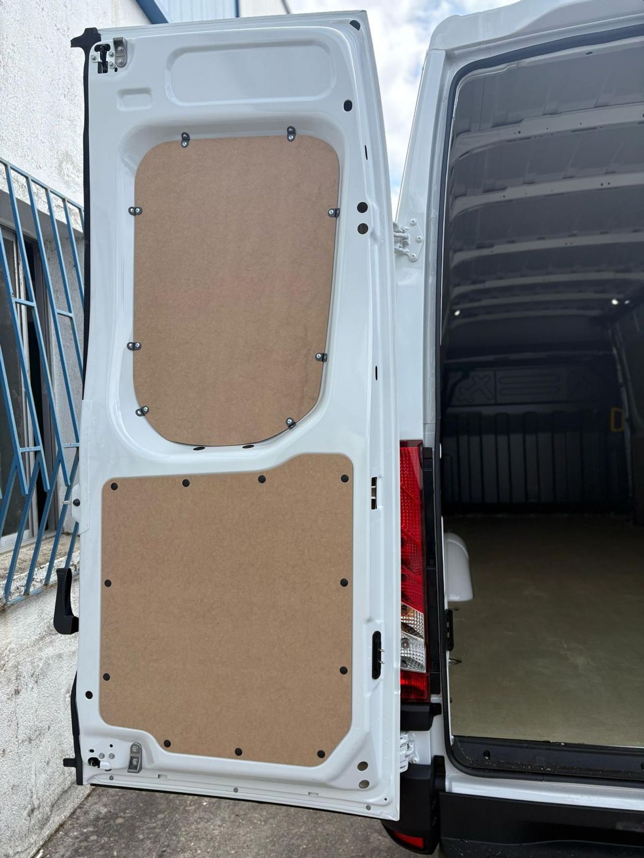 Iveco Daily 35 -160 HI-MATIC - foto 35