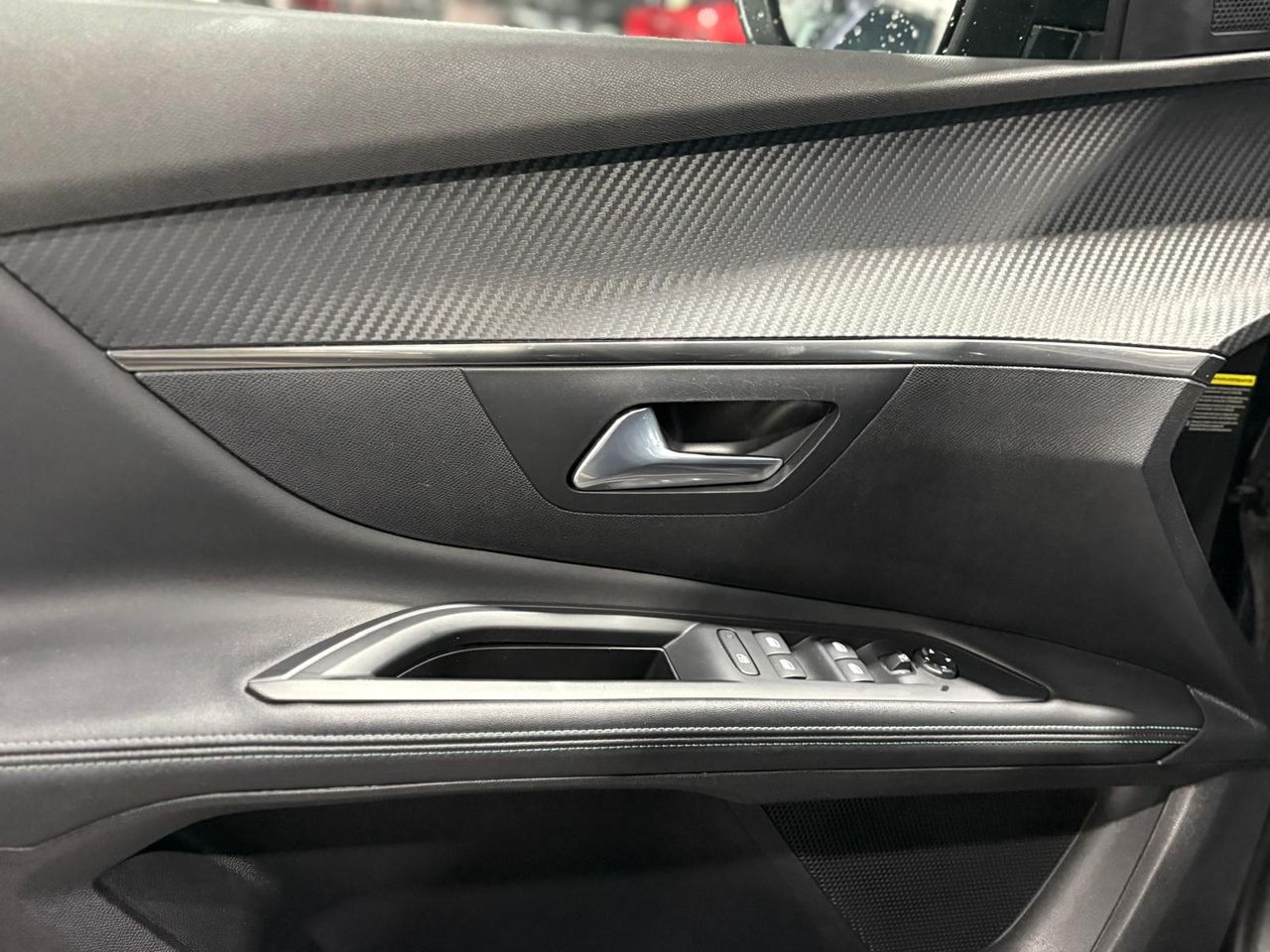 Peugeot 5008 ALLUR	1.2 PURETECH 96KW S&S ALLURE EAT8 - foto 24