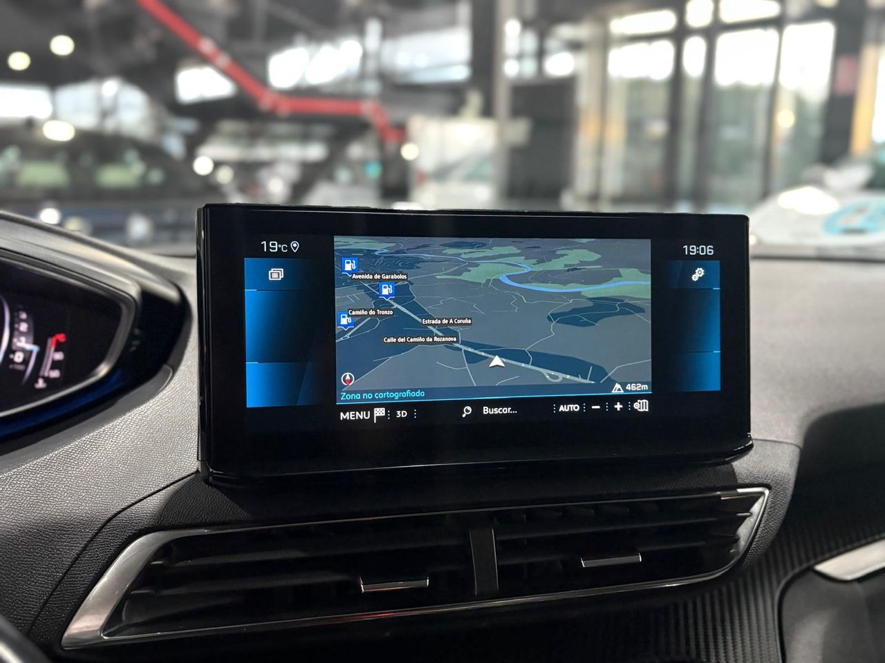 Peugeot 5008 ALLUR	1.2 PURETECH 96KW S&S ALLURE EAT8 - foto 17