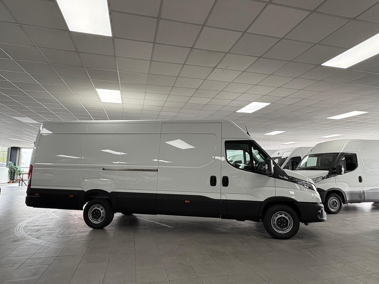 Iveco Daily 35 -160 HI-MATIC - foto 7