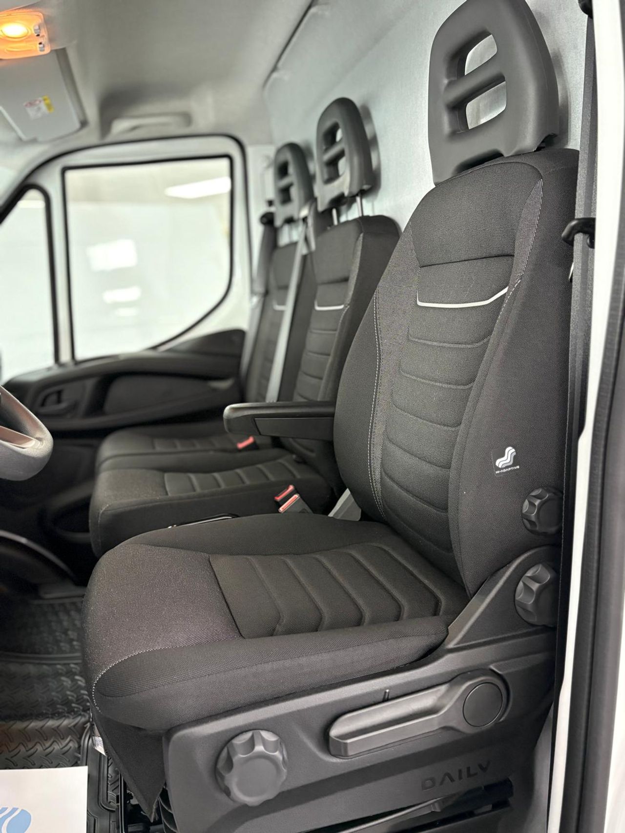 Iveco Daily 35 -160 HI-MATIC - foto 15