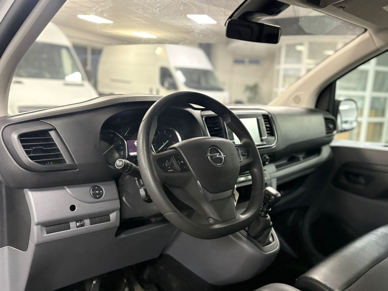 Opel Vivaro 2.0 TURBO 90KW EDITION L3H1 3.1T - foto 11