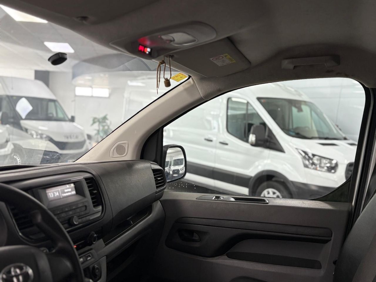 Toyota Proace 1.5D 120CV BUSINESS 1PL 2PT L1 - foto 9