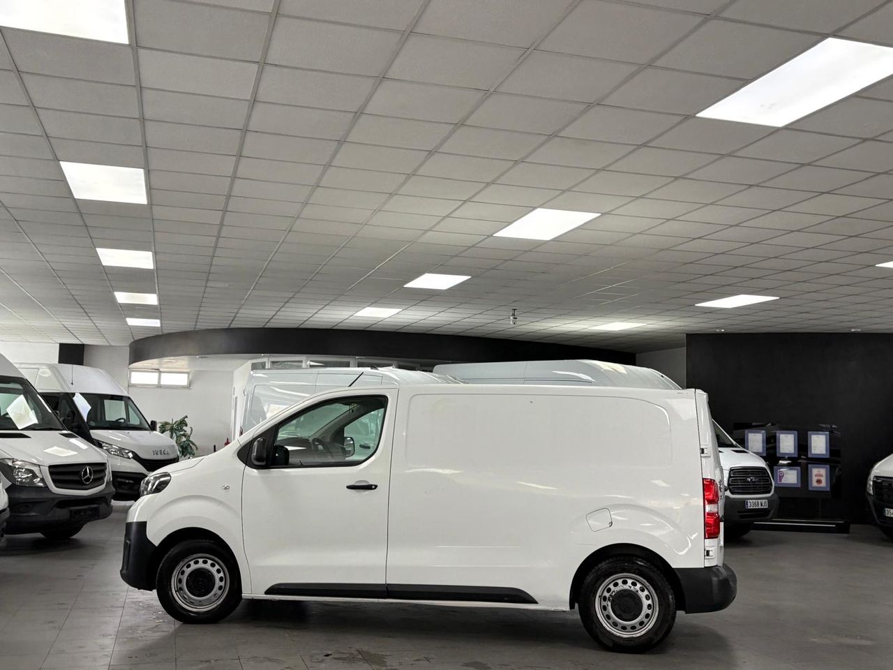 Toyota Proace 1.5D 120CV BUSINESS 1PL 2PT L1 - foto 3