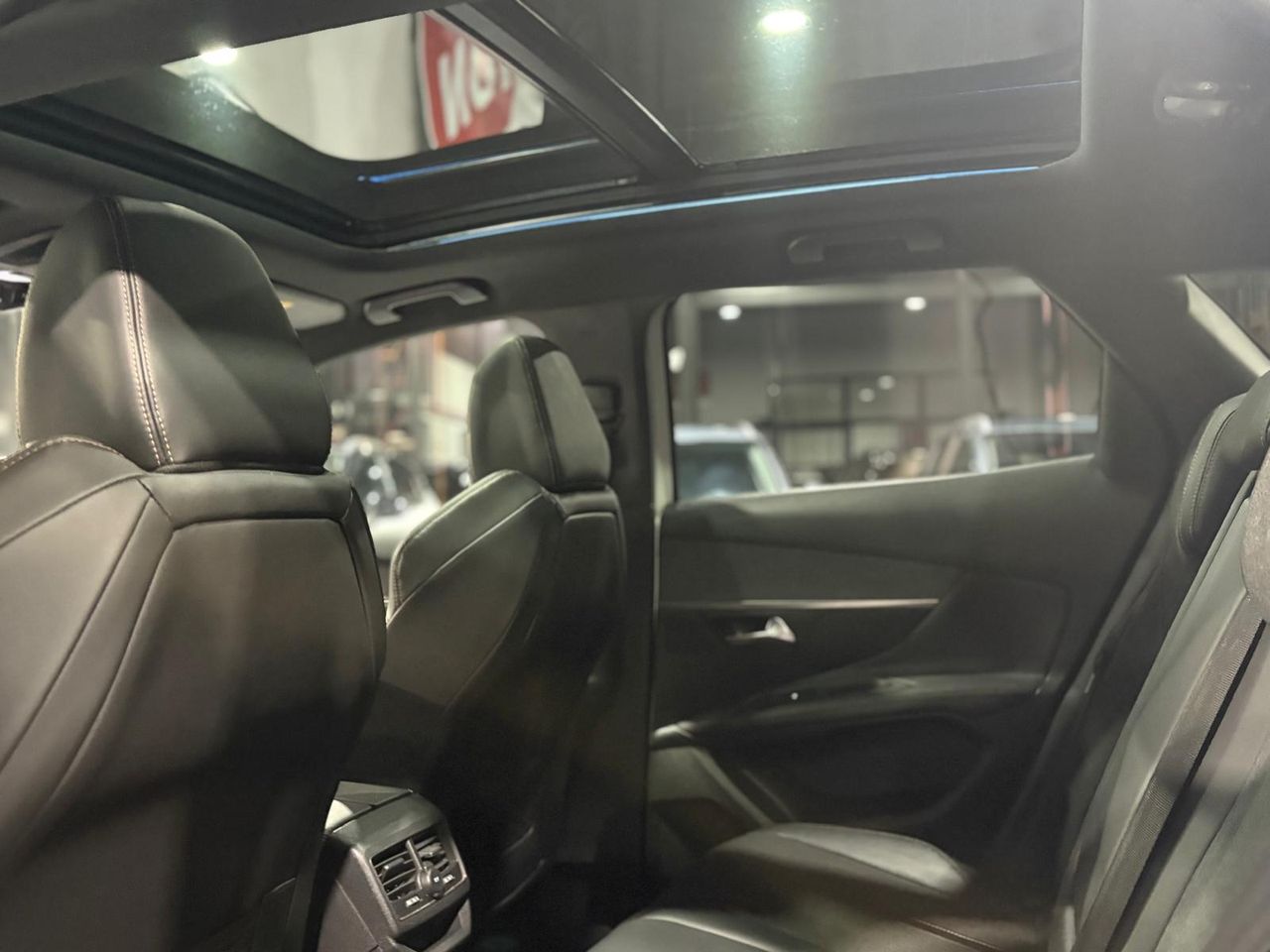 Peugeot 3008 2.0BLUEHDI GT LINE SS - foto 12