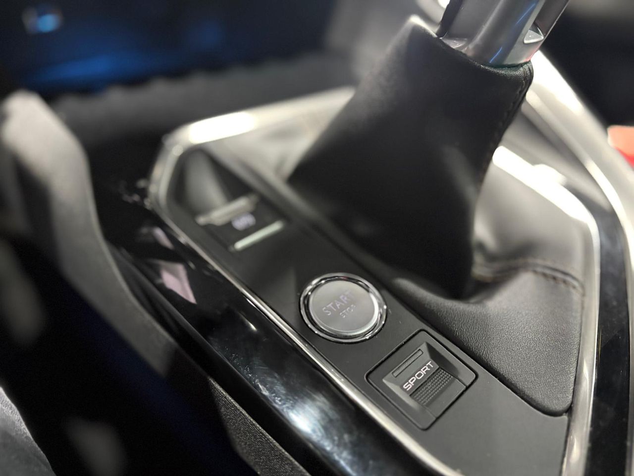 Peugeot 3008 2.0BLUEHDI GT LINE SS - foto 24