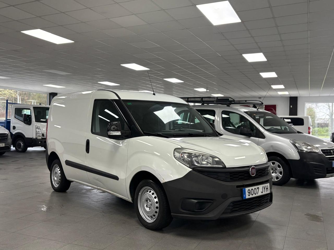 Fiat Fiorino Cargo Base 1.3 Mjet 75cv E5+ Clase 2 - foto 24