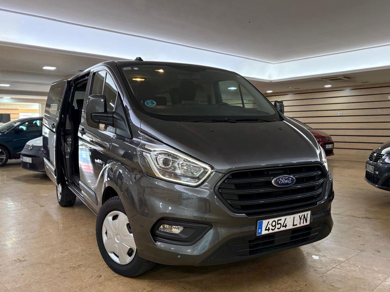Ford Transit Custom KOMBI 2.0 TDCI 96KW 320 L1 TREND - foto 27