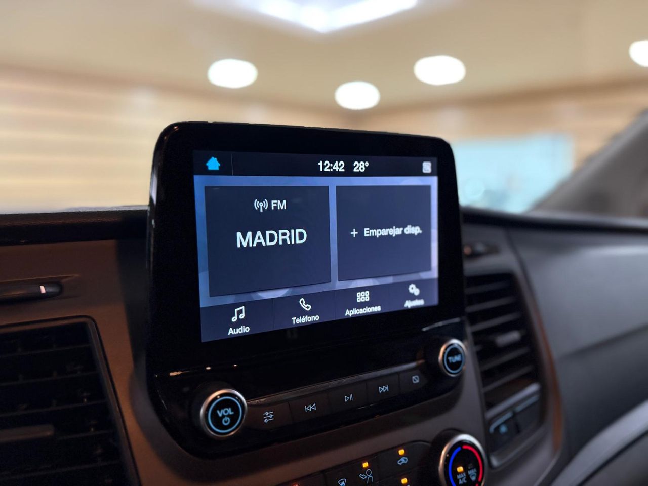 Ford Transit Custom KOMBI 2.0 TDCI 96KW 320 L1 TREND - foto 26