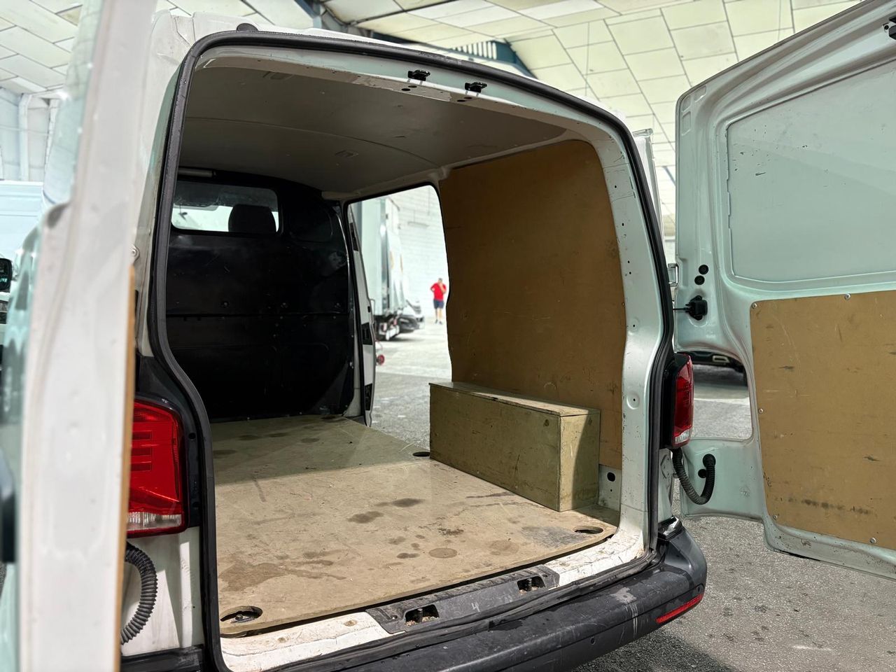 Volkswagen Transporter CORTO TN 2.0 TDI 81KW (110CV) - foto 11