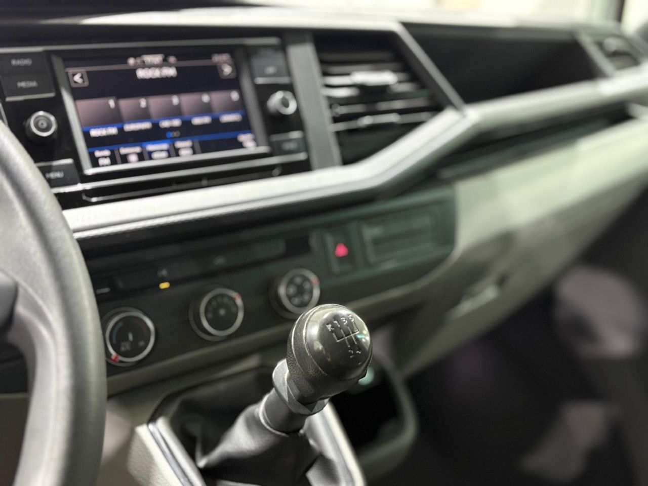 Volkswagen Transporter CORTO TN 2.0 TDI 81KW (110CV) - foto 18