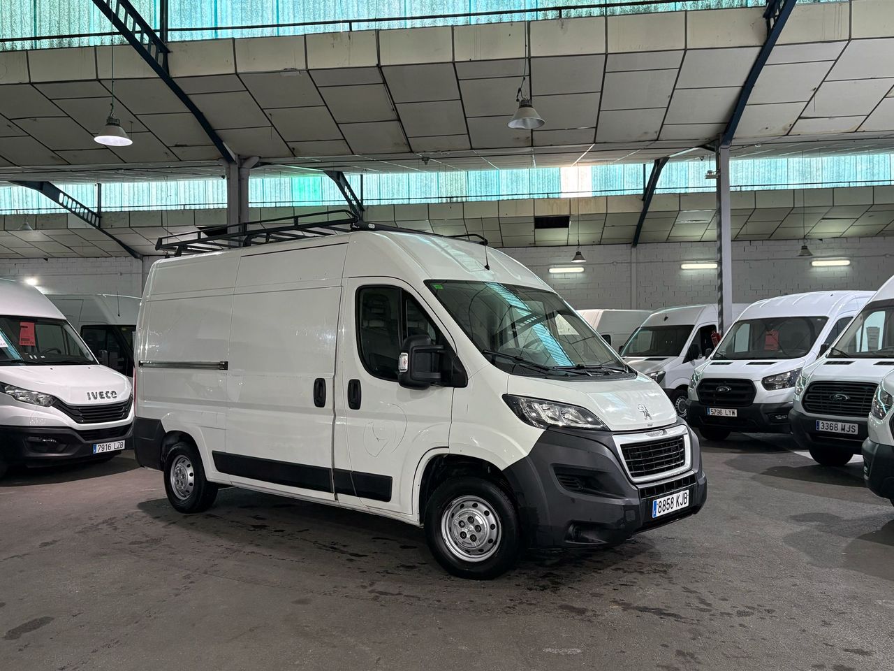 Peugeot Boxer 2.2 BlueHDi L2H2 Premium S&S