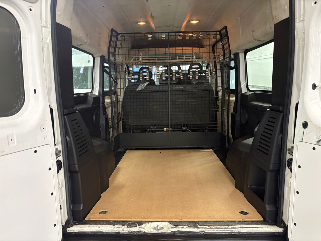 Citroën Jumper BlueHDi 81KW (110CV) Combi 33 L2H2 - foto 23