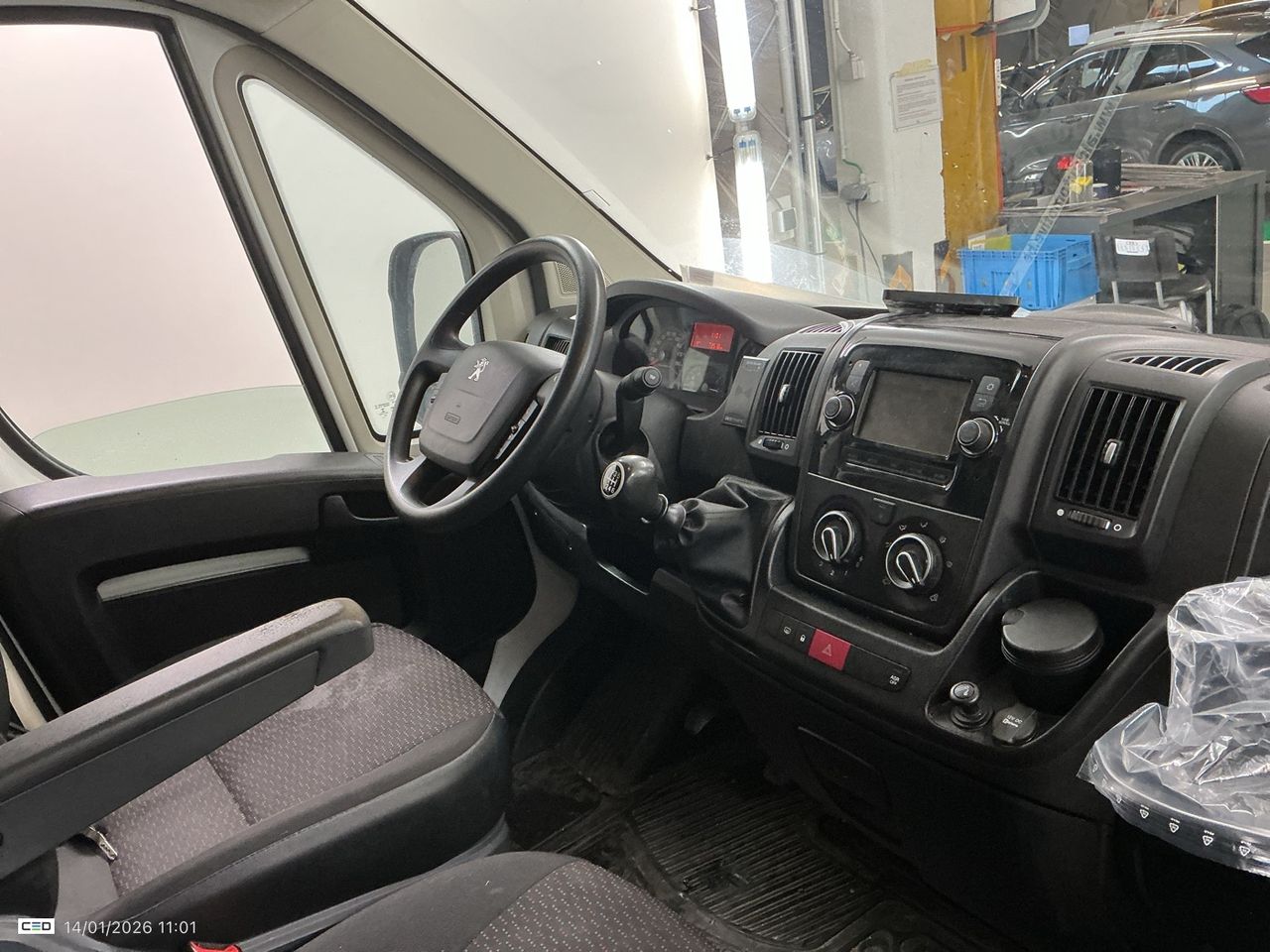 Peugeot Boxer 2.2 BlueHDi L2H2 Premium S&S - foto 17