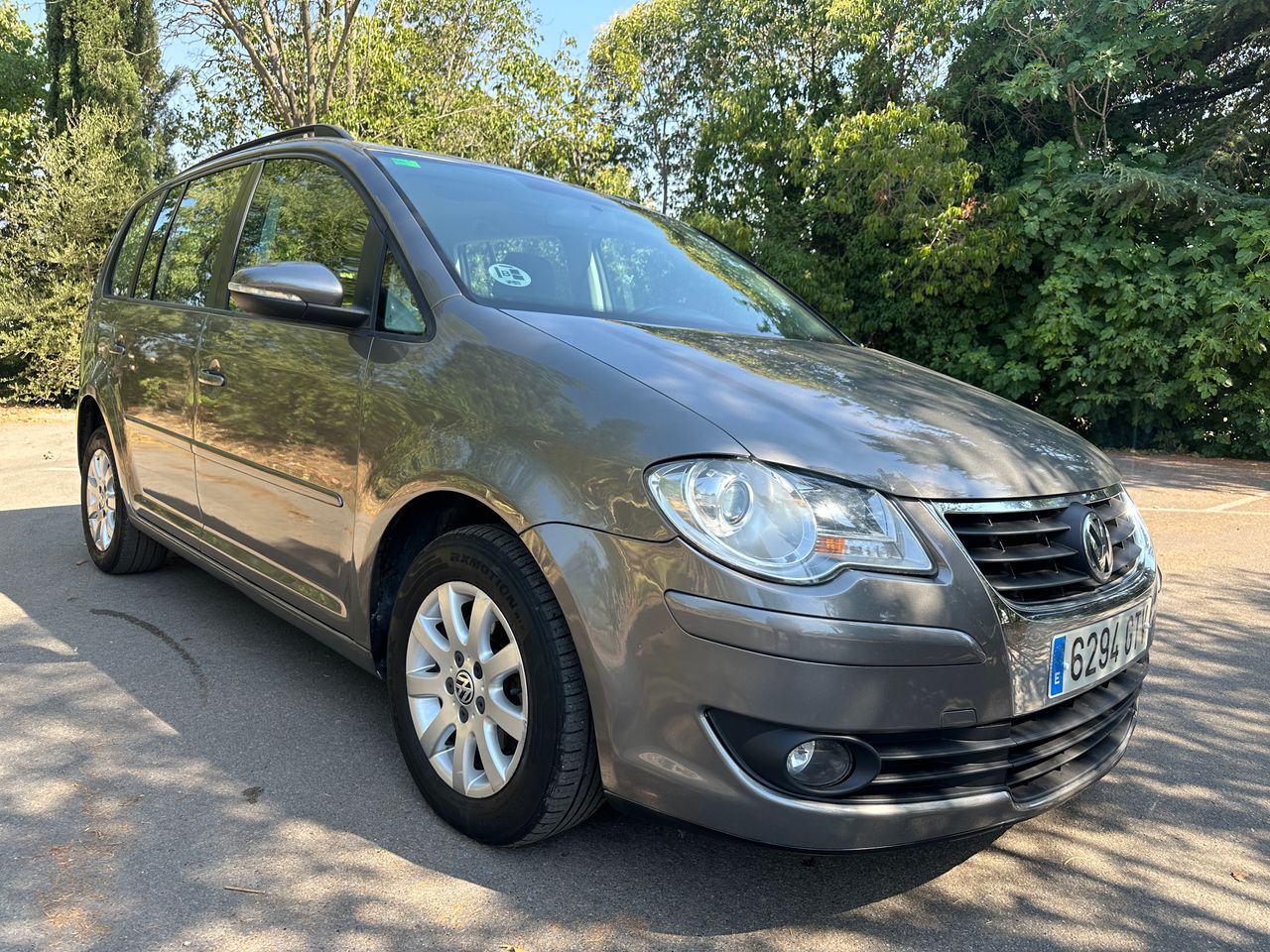 volkswagen touran 2010 / foto grande (2)