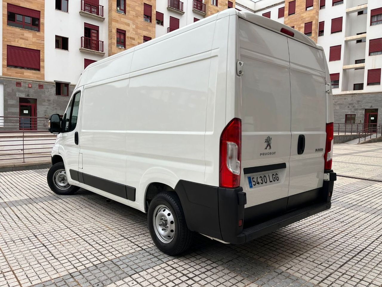 Peugeot Boxer 335 L2 H2 BHDI 103kW 140CV SS 6 V. M - foto 5