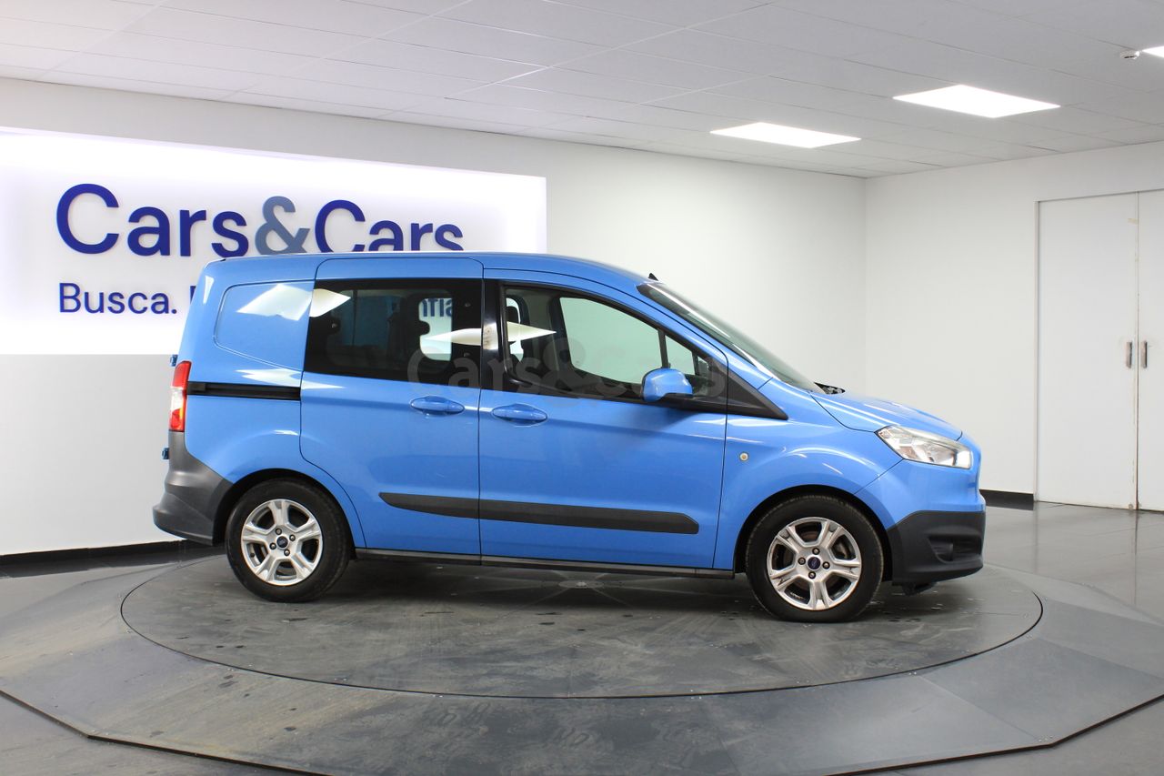 ford transit courier 2018 / foto grande (3)