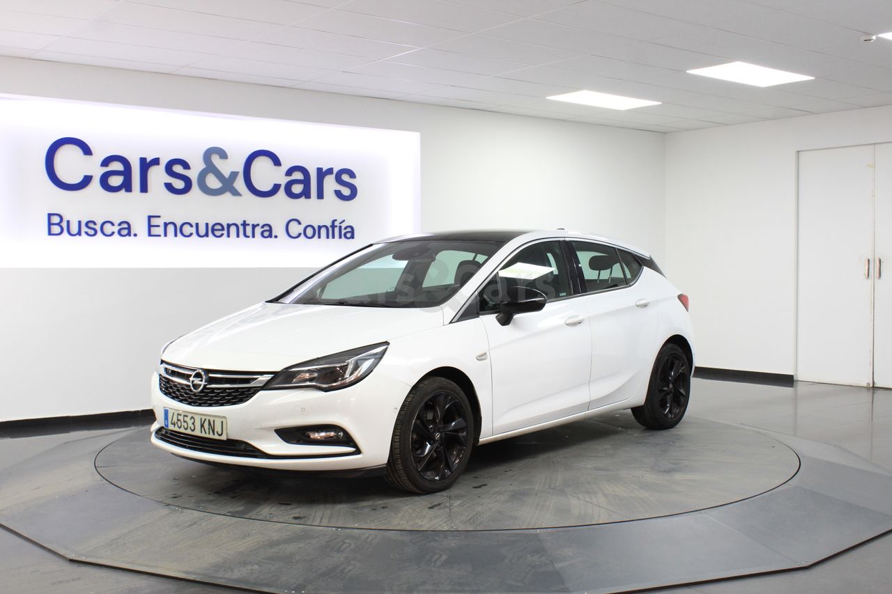 Foto opel astra 2018 /