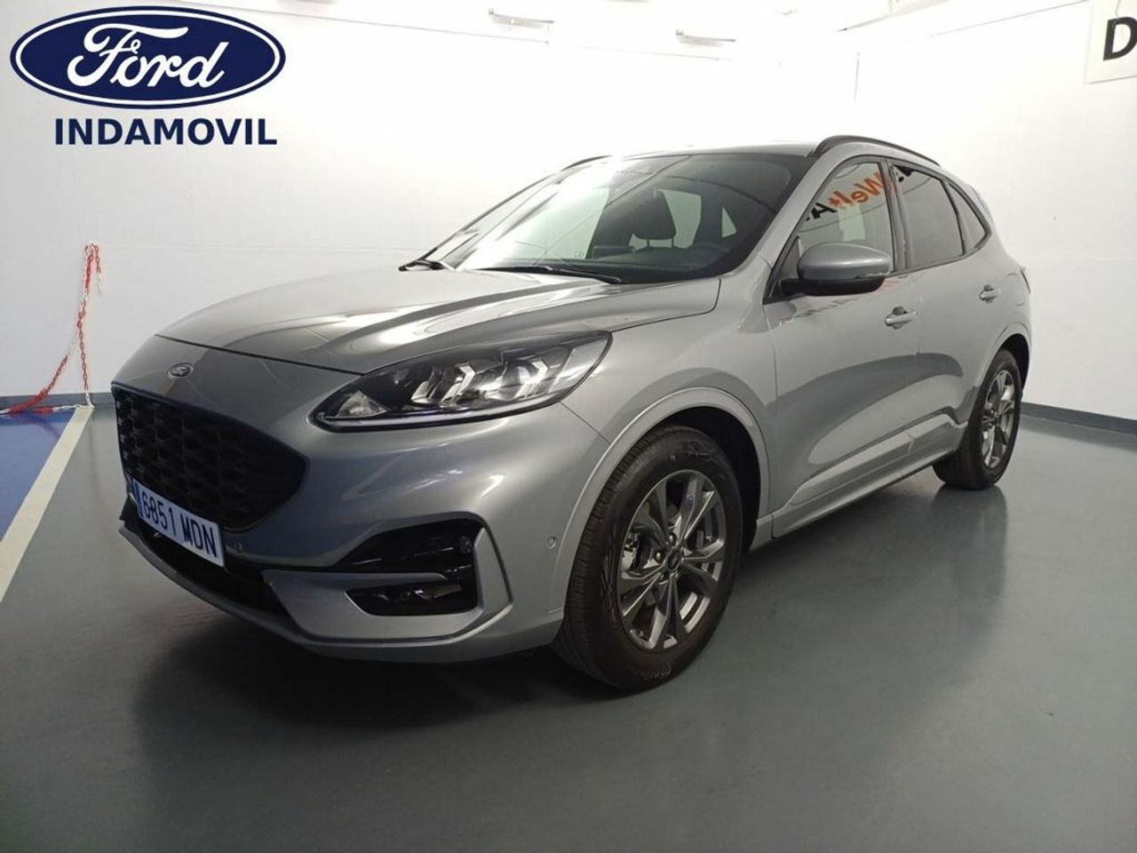 Ford transit traccion delantera  de segunda mano - ford kuga 2023 /