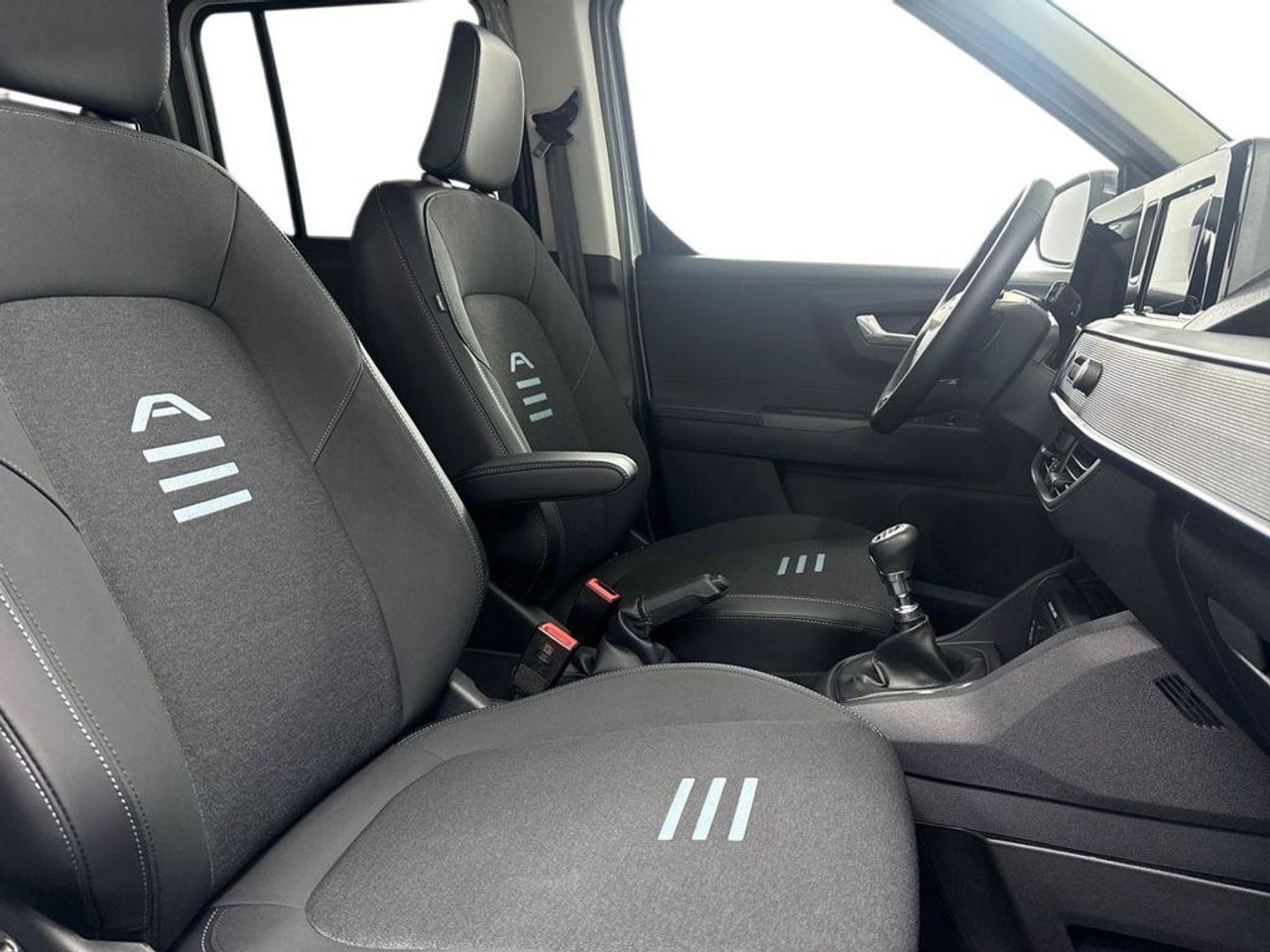 Ford Tourneo Courier 1.0 Ecoboost Active - foto 16