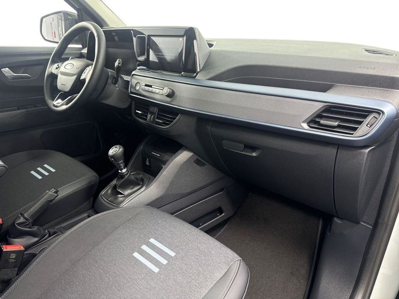 Ford Tourneo Courier 1.0 Ecoboost Active - foto 15