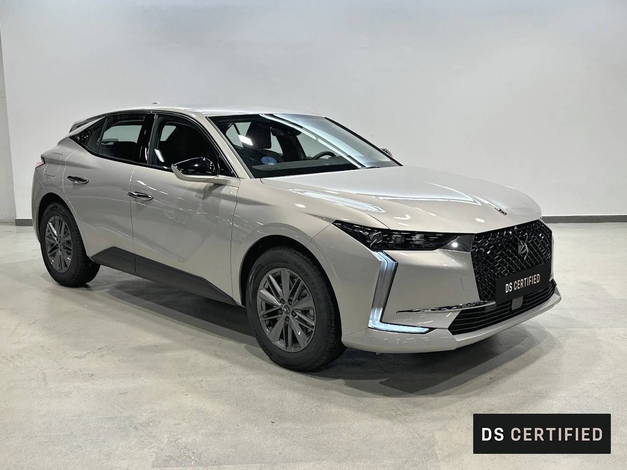 ds automobiles ds 4 2022 / foto grande (3)