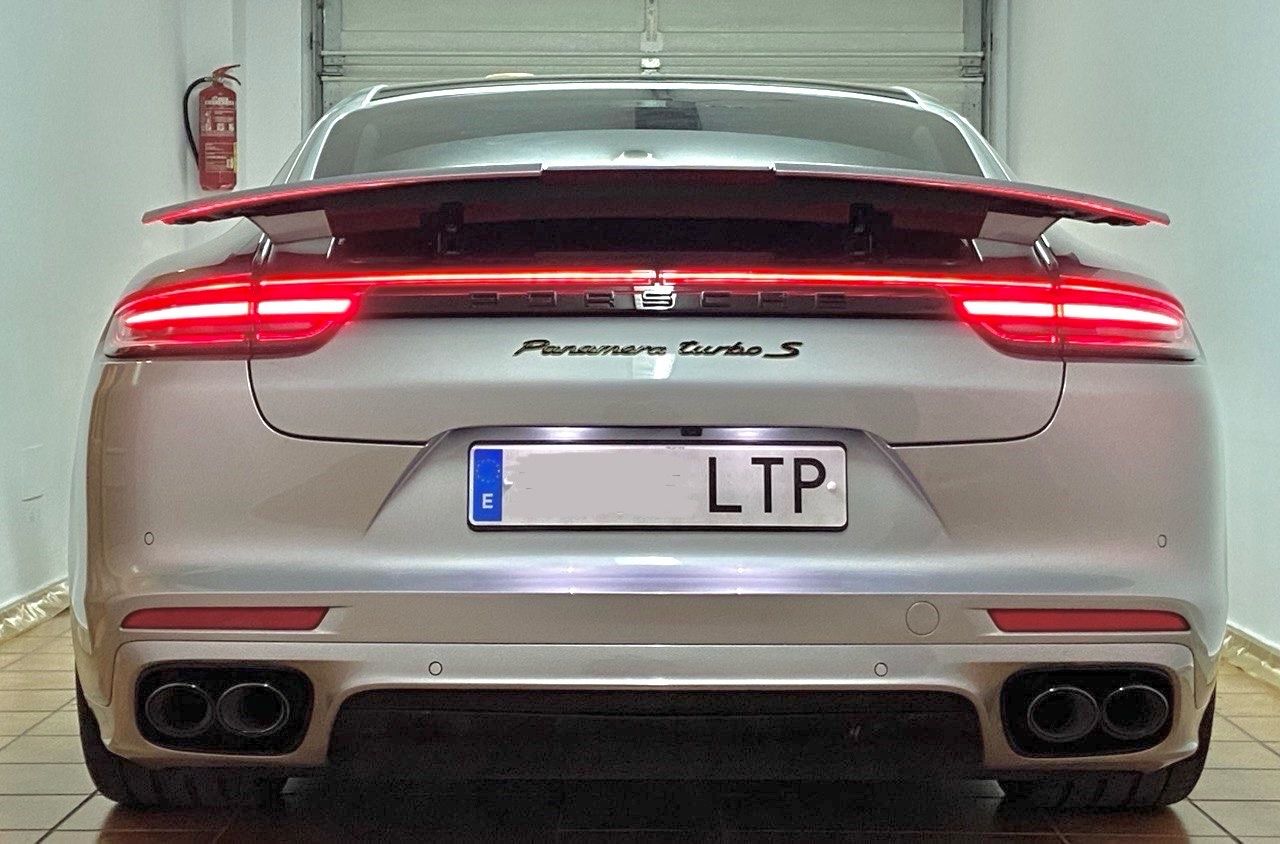 porsche panamera 2019 /