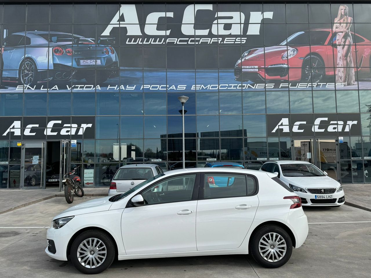 foto de peugeot 308 5p de segunda mano