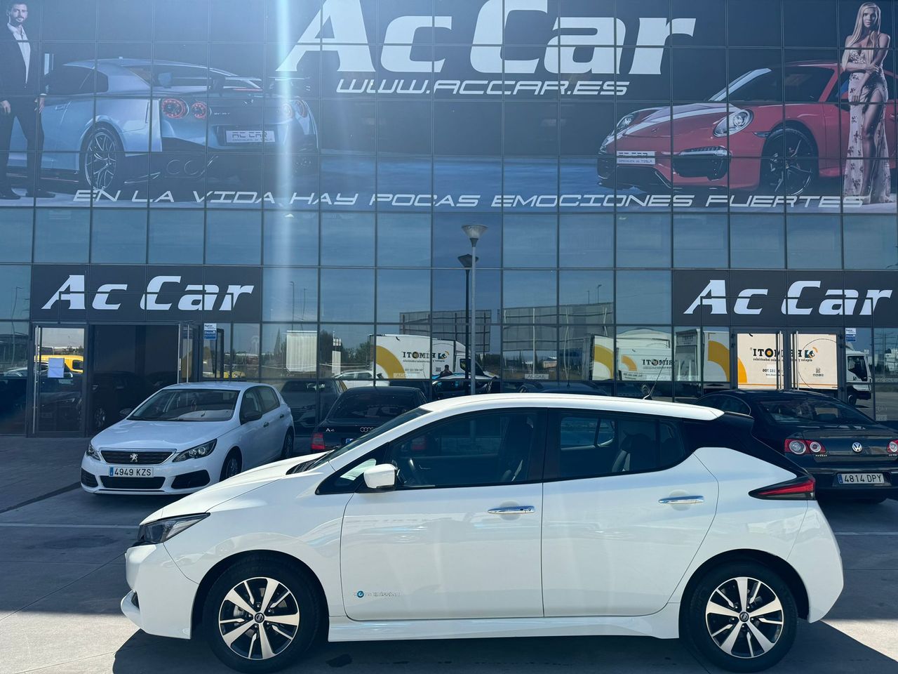 foto de nissan leaf 2020 de segunda mano