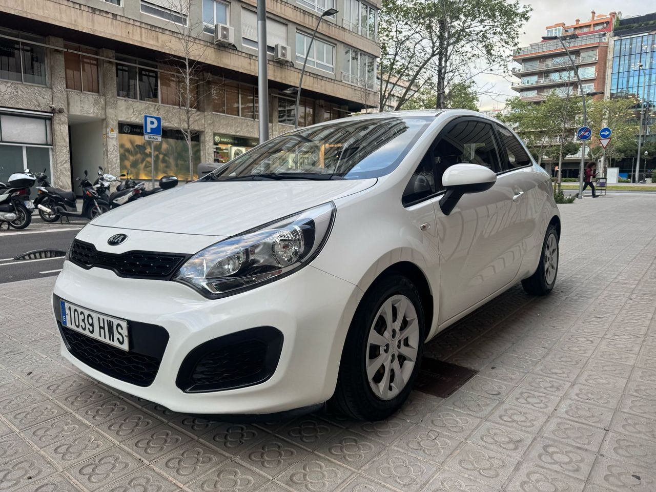 Foto kia rio 2014 /