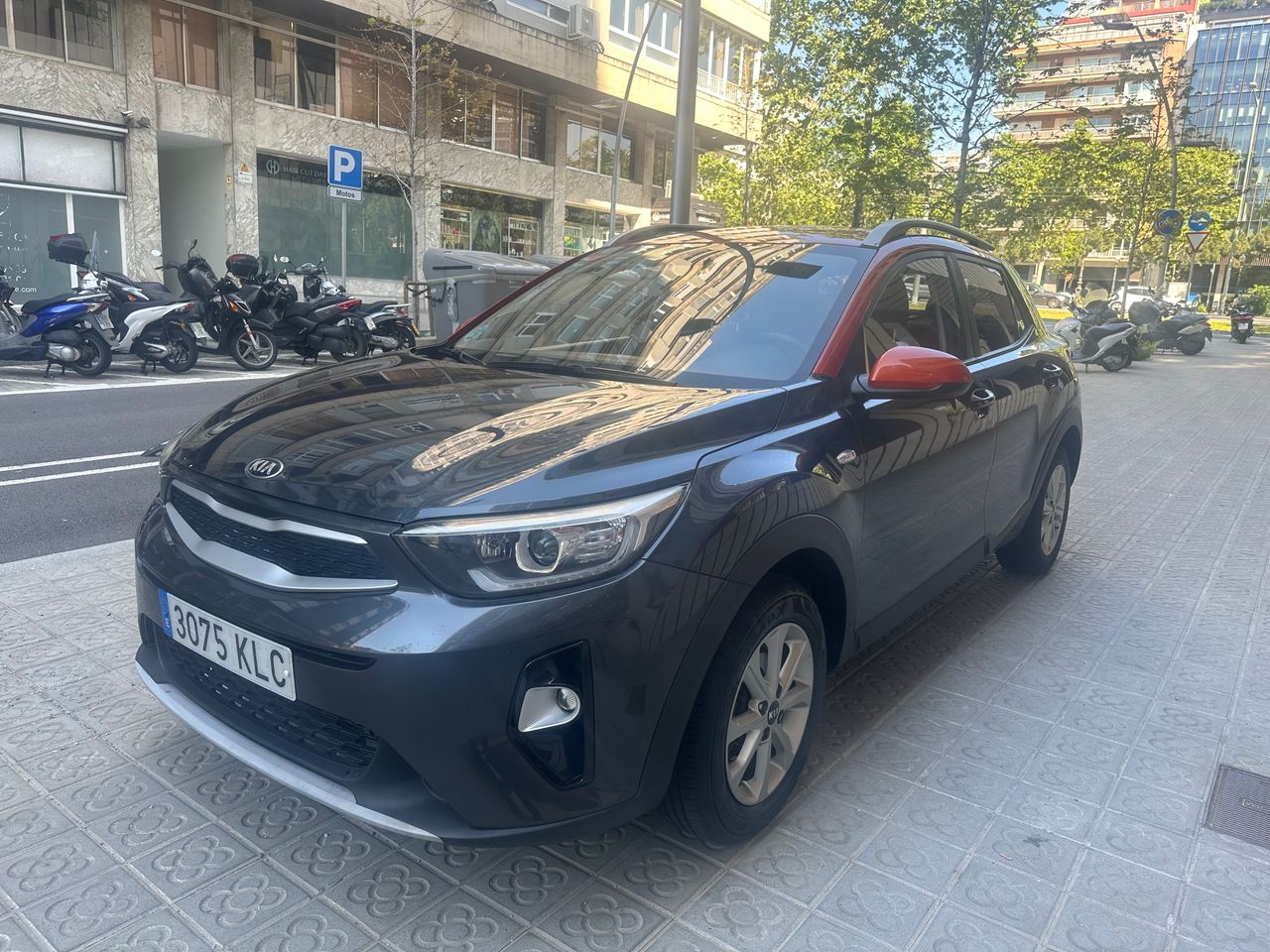 Kia stonic gasolina 100cv  de segunda mano - kia stonic 2018 /