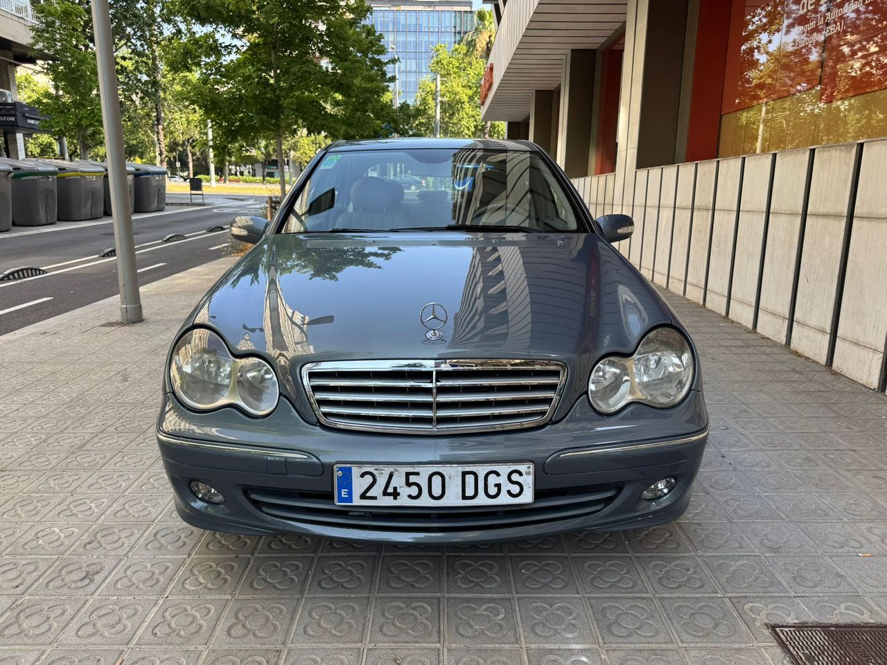 mercedes clase c 2005 / foto grande (2)