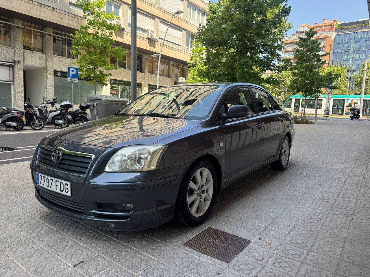 Foto toyota avensis 2006 /