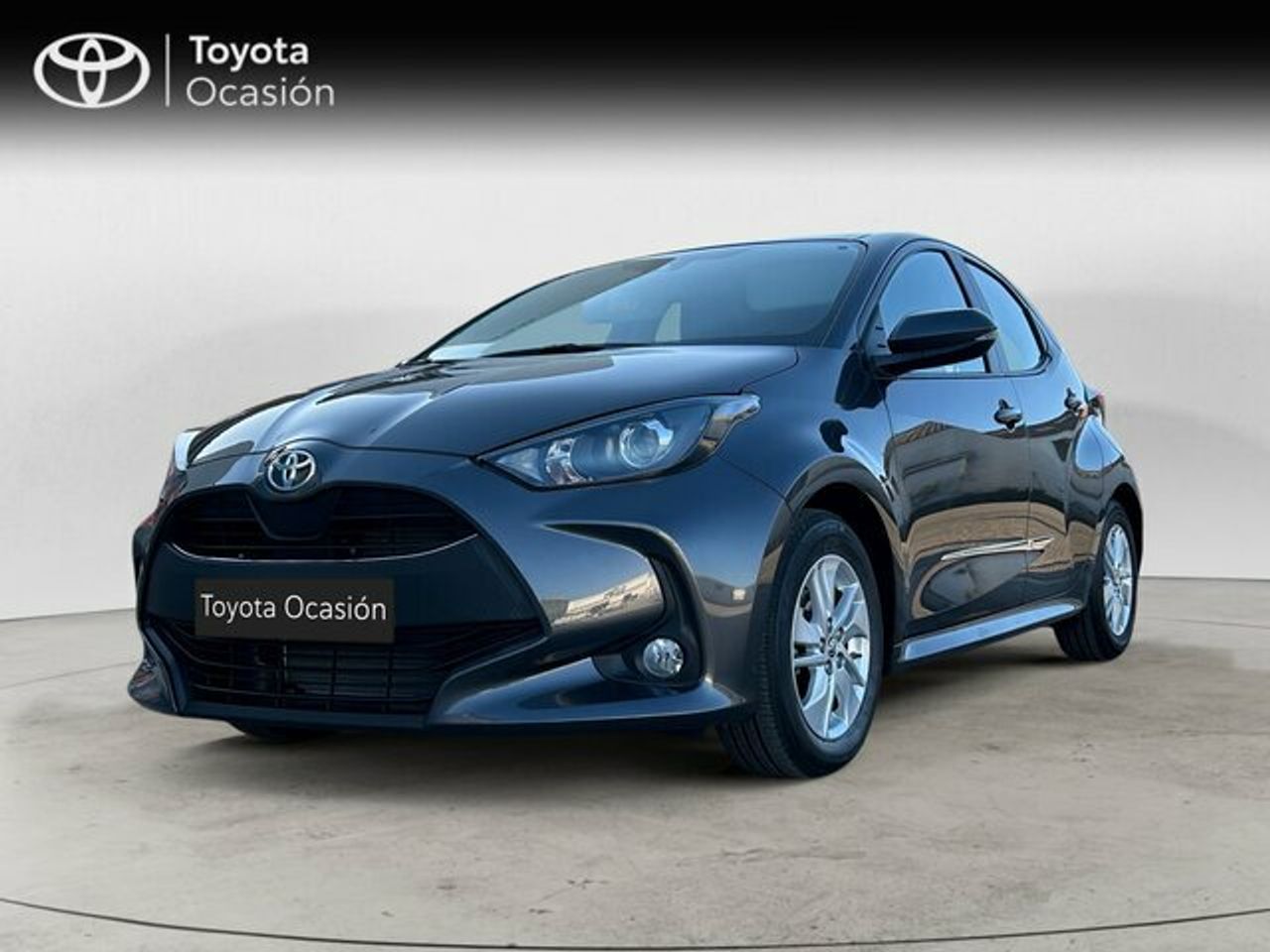 Foto toyota yaris 2023 /