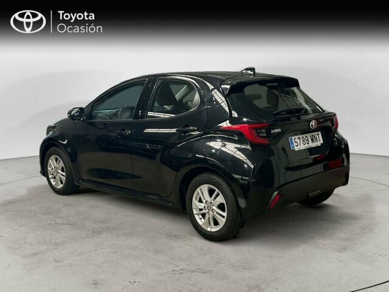 toyota yaris 2024 / foto grande (2)