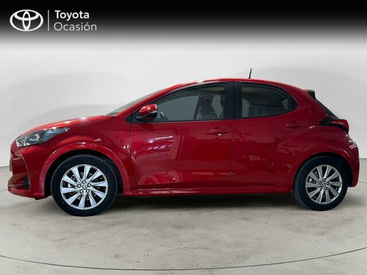 toyota yaris 2024 / foto grande (3)