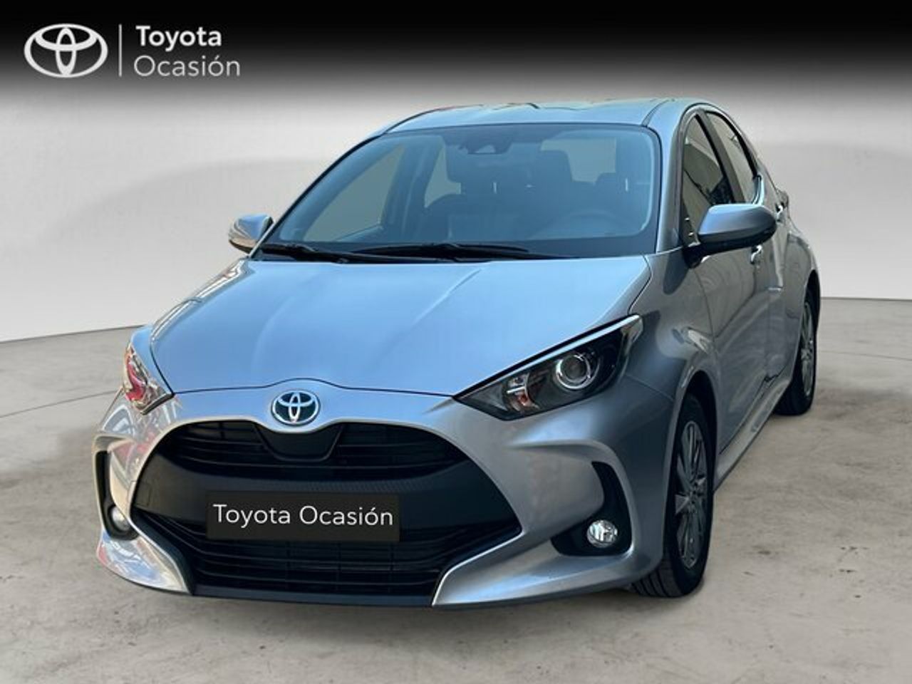 toyota yaris 2024 /