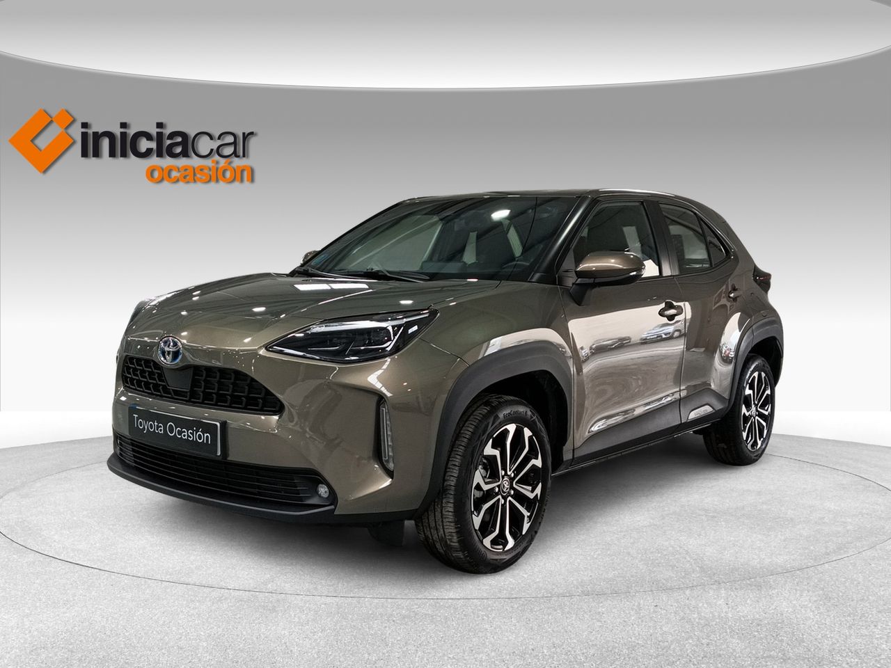 toyota yaris cross 2024 /