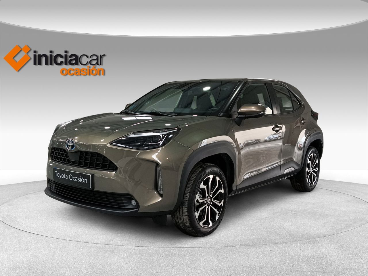 toyota yaris cross 2024 /