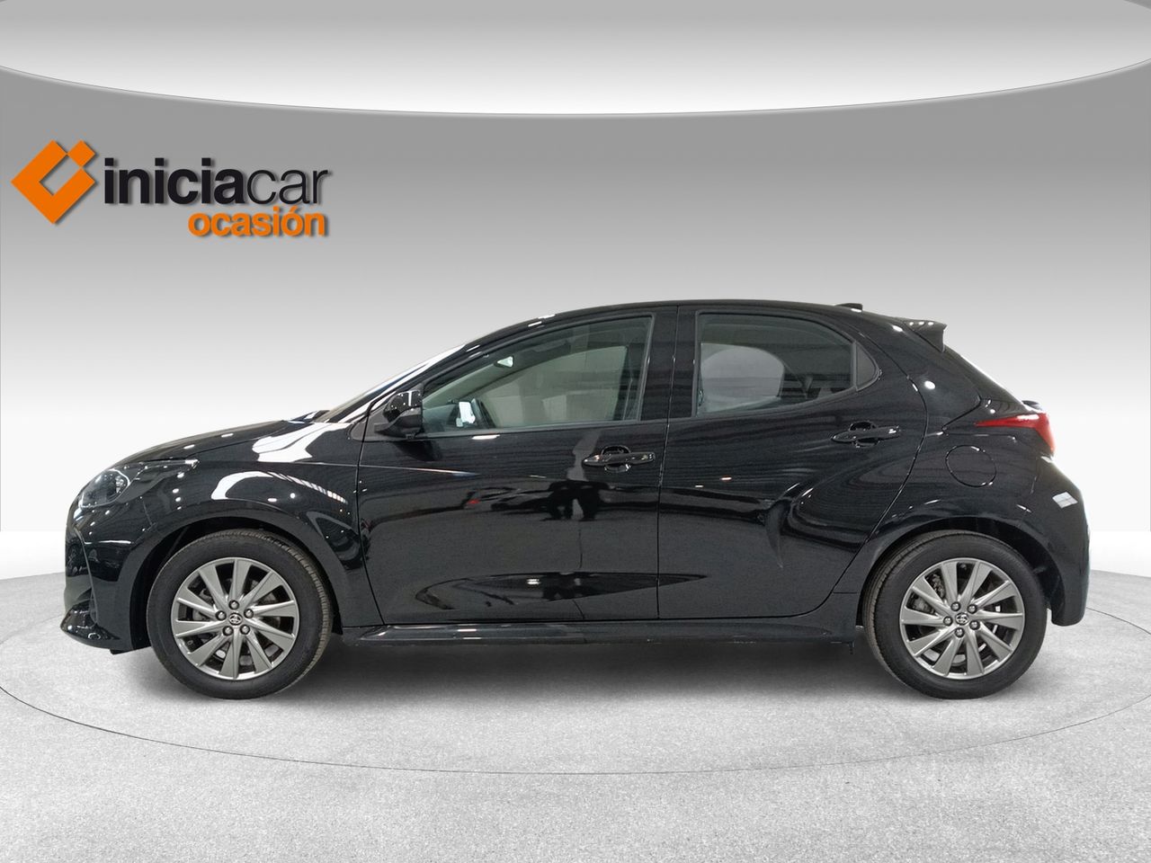 toyota yaris 2024 / foto grande (3)