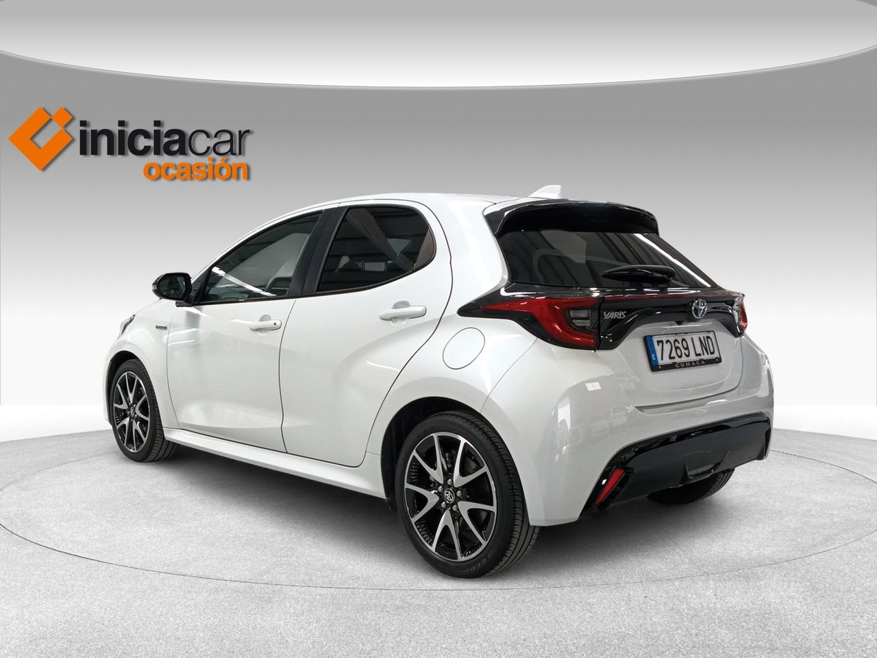 toyota yaris 2021 / foto grande (2)