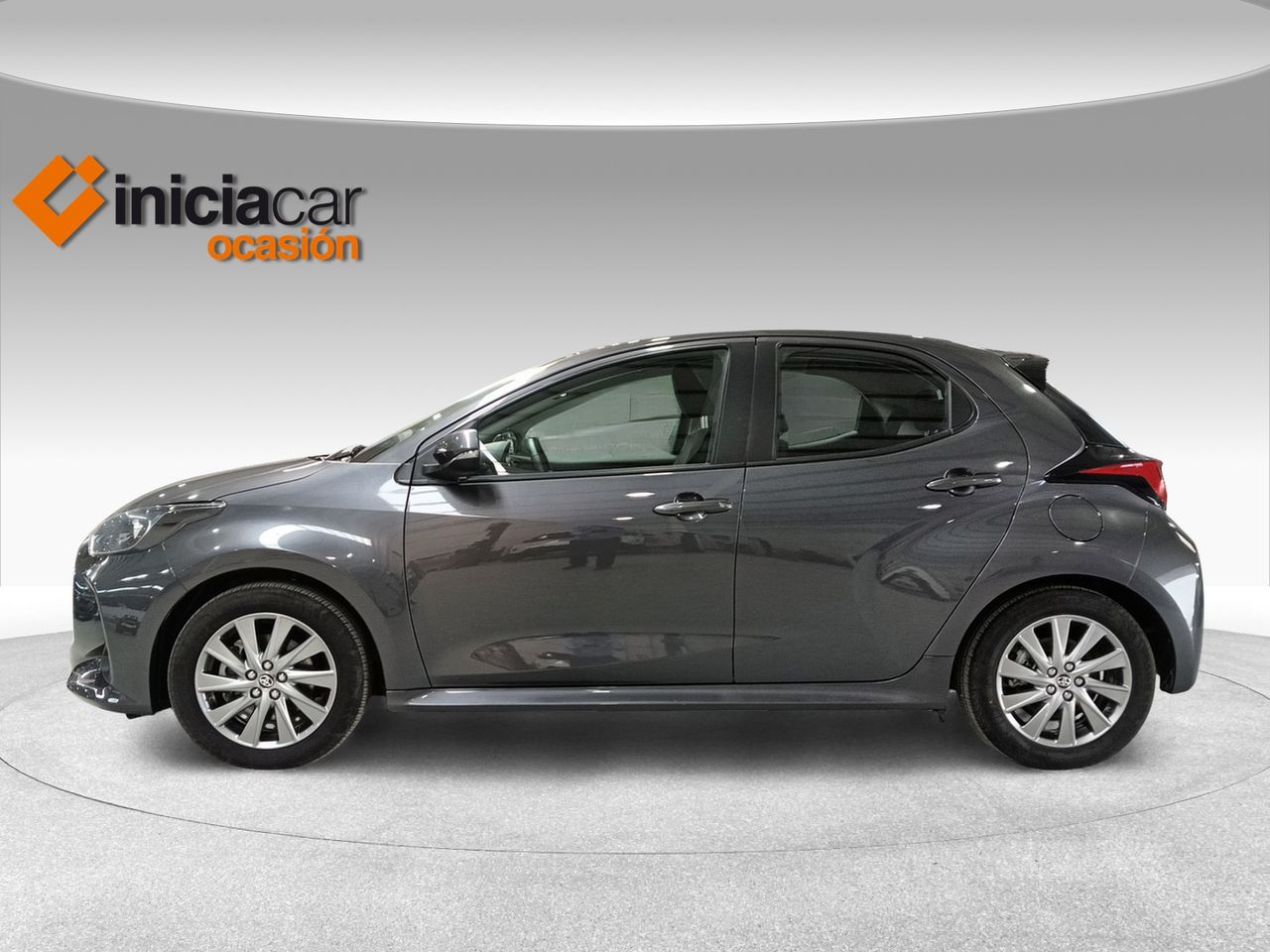 toyota yaris 2024 / foto grande (3)
