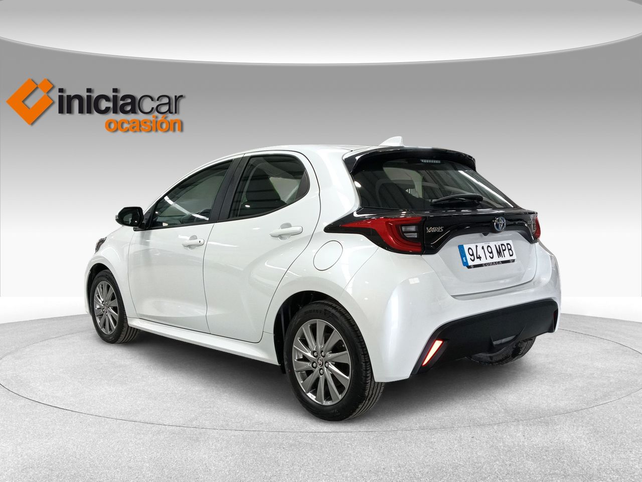 toyota yaris 2024 / foto grande (2)