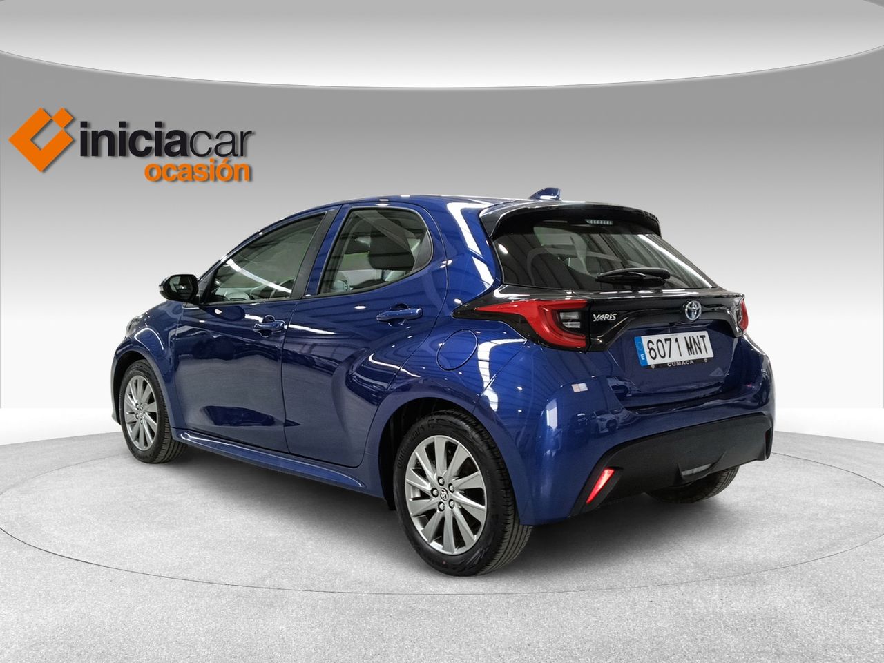 toyota yaris 2024 / foto grande (2)