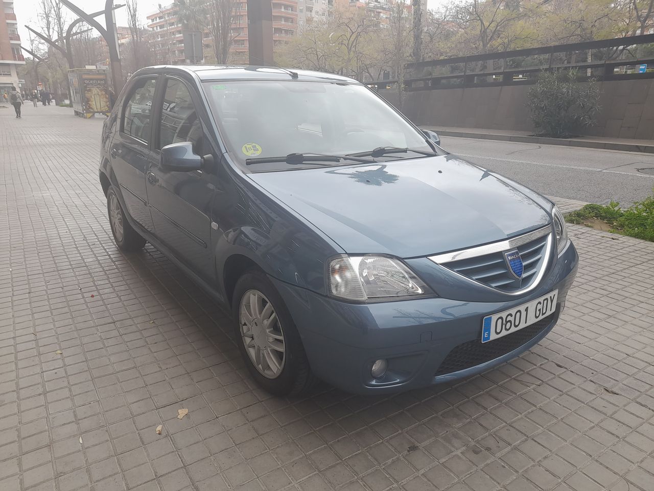 dacia logan 2008 / foto grande (3)