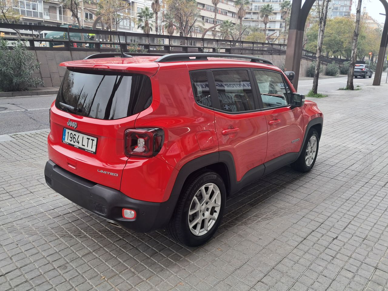 jeep renegade 2022 / foto grande (3)