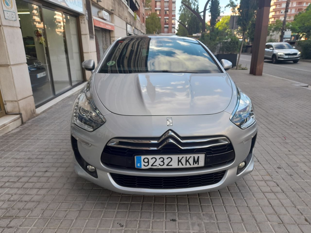 ds automobiles ds 5 2015 / foto grande (2)
